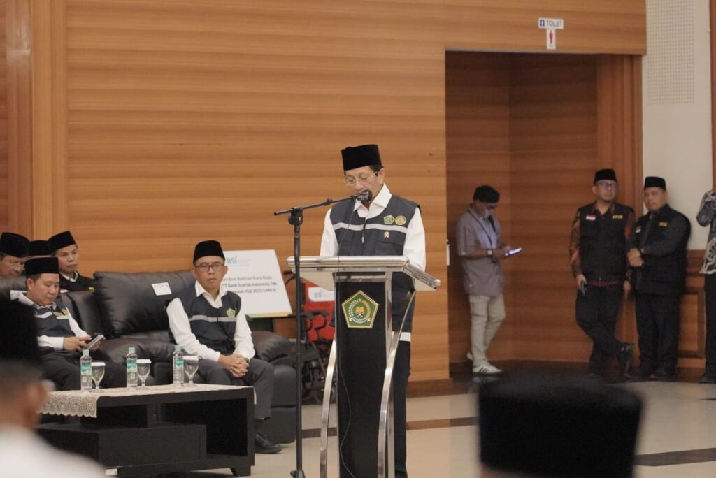 Kloter Perdana Haji Diberangkatkan, Menag Ingatkan Pentingnya Niat dan Kesehatan