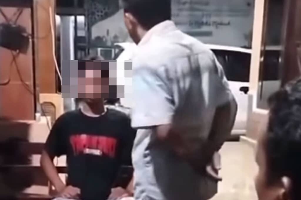 Remaja di Jember Tega Hajar Ibu Kandung, Netizen Geram
