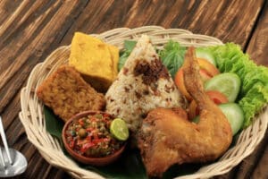 4 Resto Khas Sunda di Semarang, Serasa Kembali ke Kampung Halaman