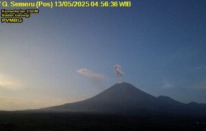 Gunung Semeru Meletus Dahsyat, Letusan Capai 1 Km di Atas Puncak!