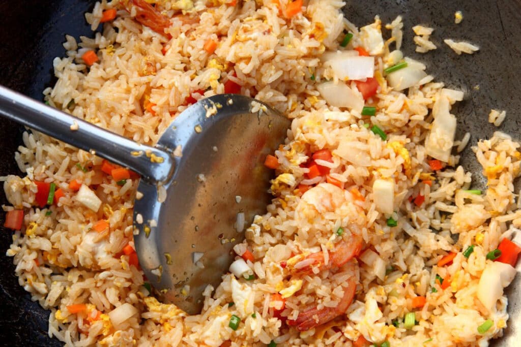 4 Tempat Beli Nasi Goreng Spesial di Bojonegoro, Enak untuk Santap Malam
