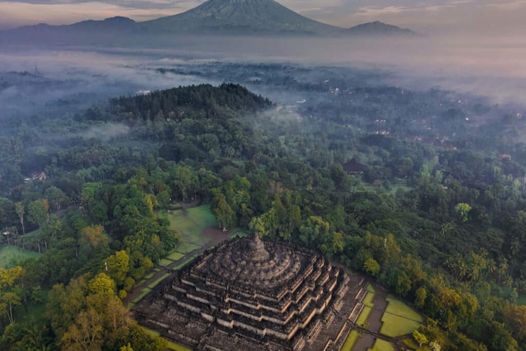 Tidak Kalah dari Yogya, 3 Wisata Magelang Terbaik Ini Wajib Dikunjungi pas Liburan!