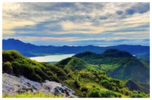 Cagar Alam Gunung Ambang: Rumah bagi Satwa Langka dan Danau Vulkanik di Sulawesi