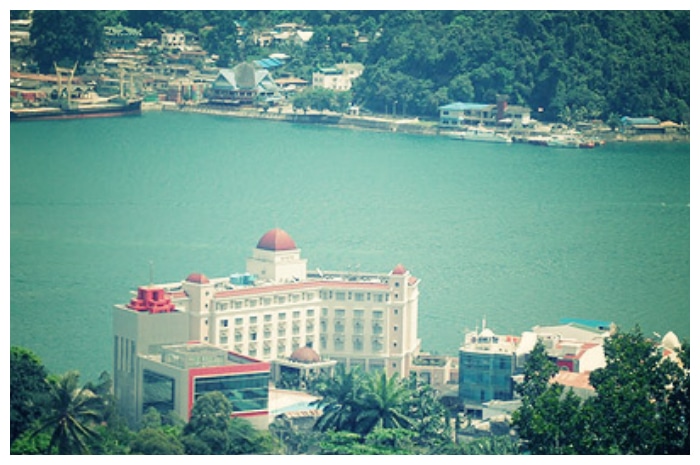 Menikmati Panorama Jayapura dari Pantai Tanjung Ria hingga Skyline