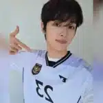 Sungchan RIIZE Kejutkan Fans Pakai Jersey Timnas Indonesia, Nomor 23 Jadi Sorotan