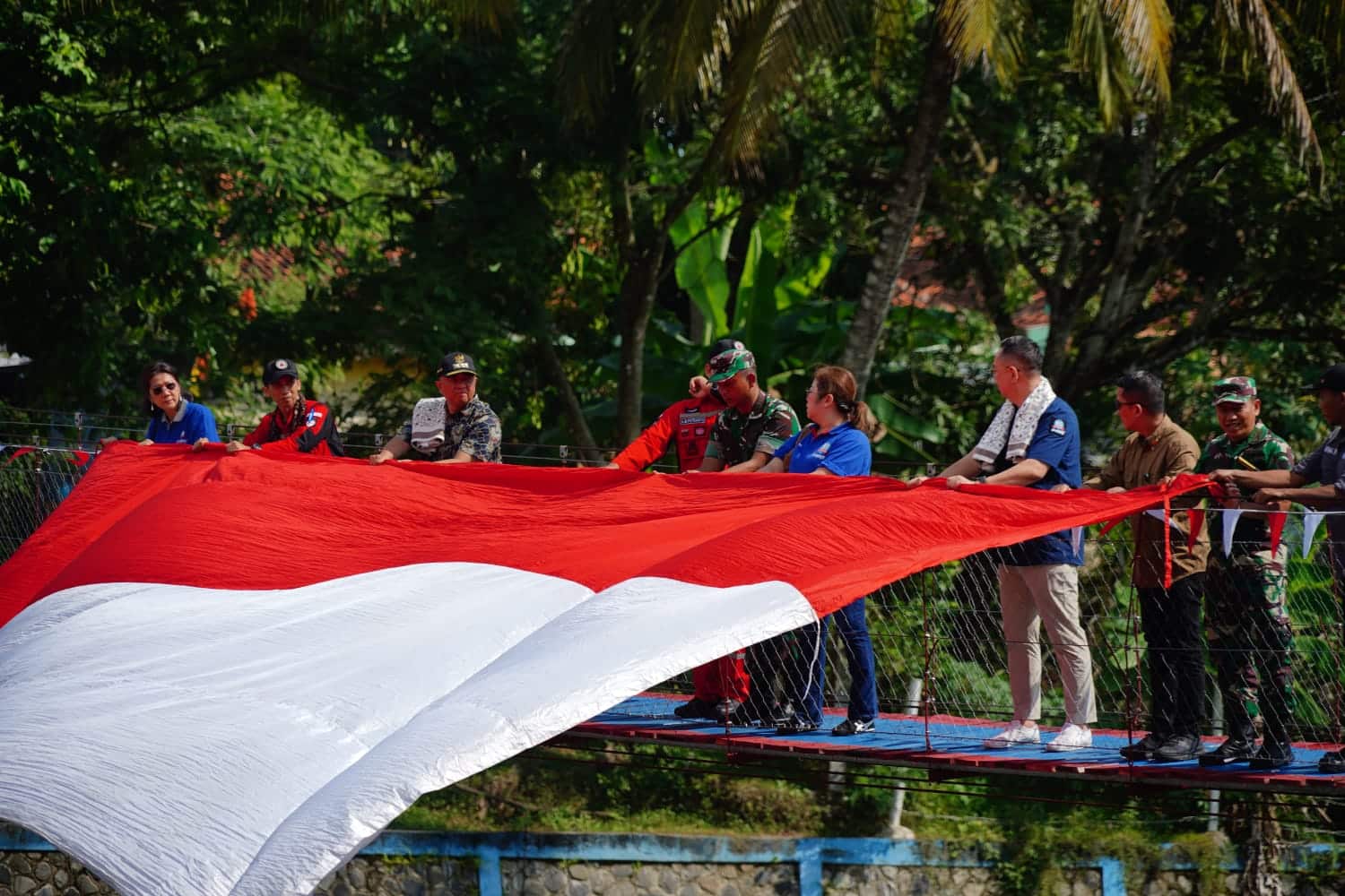 Jembatan Gantung Cikaso