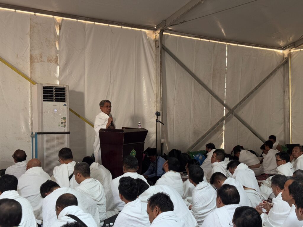 Khutbah Wukuf Arafah: Amirulhaj Ajak Jemaah Rawat Persaudaraan
