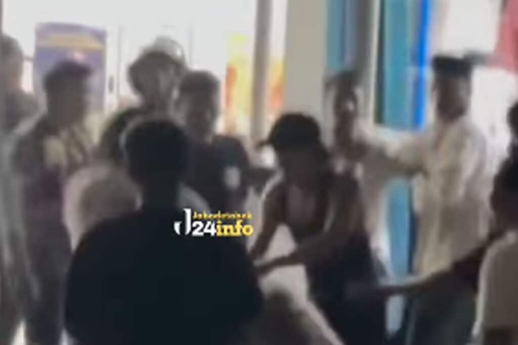 Pria Diduga Preman Berlagak Sok Jago, Berakhir Diamuk Warga