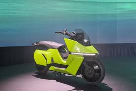 Omoway Siap Rebut Pangsa Pasar Motor Listrik Indonesia