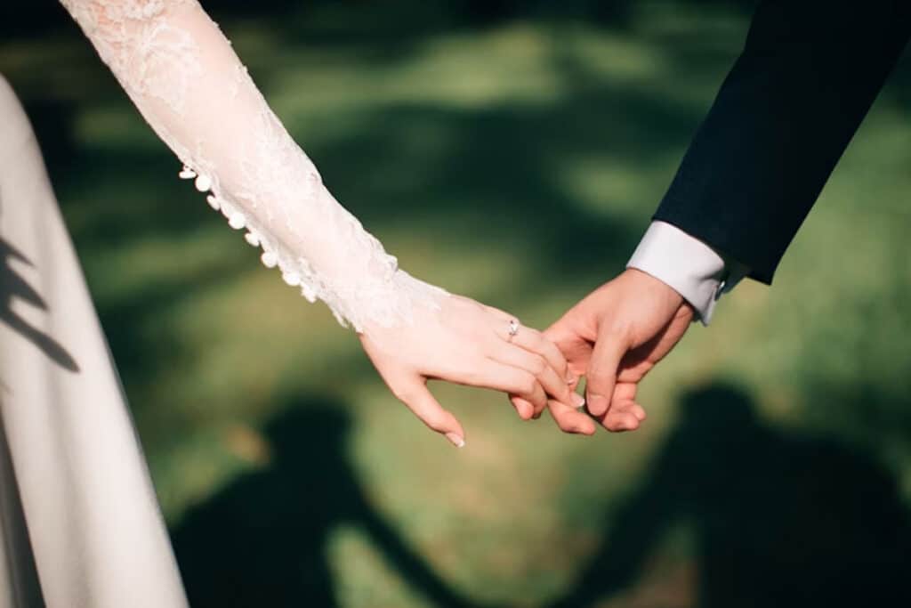 Kiat Menjadi Pasangan Harmonis dalam Islam