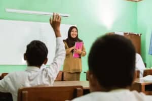 10 Syarat Guru PNS Jadi Kepala Sekolah, Salah Satunya Punya Sertifikat Pendidik
