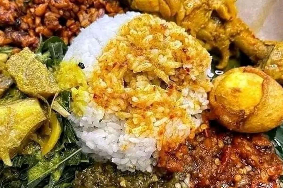 tempat makan nasi padang di Sragen
