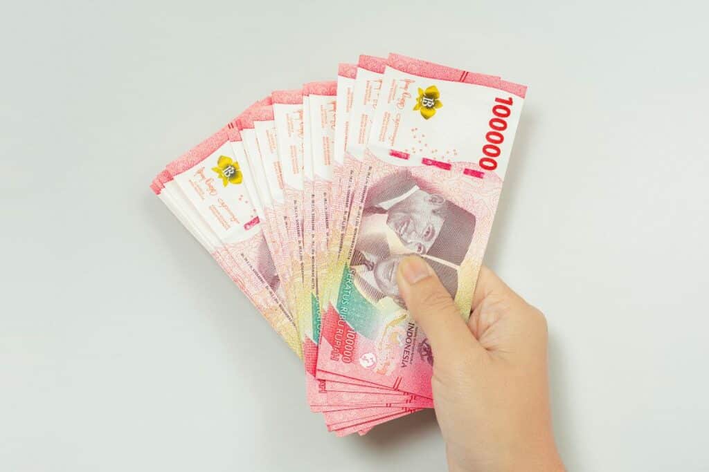 Sama-Sama Penyangga Jakarta, Perbandingan UMK Depok 2025 dan UMK Kabupaten Bogor