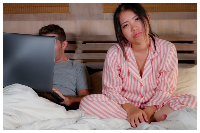 Jangan Sampai Hubungan Retak, 4 Cara Bijak Menghadapi Pasangan yang Workaholic