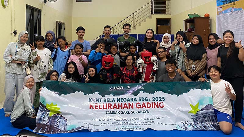 Kegiatan KKN Kelompok 28 Mahasiswa UPN Veteran Jawa Timur di Kelurahan Gading Surabaya Berakhir 2 KKN Mahasiswa UPN