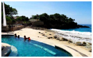Sandy Bay Club: Tempat Santai Eksklusif di Nusa Lembongan