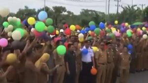 SK PPPK Ditahan Gegara Insiden Balon, Bupati Batang Hari Tuai Komentar Pedas dan Emoji Ini di Instagram