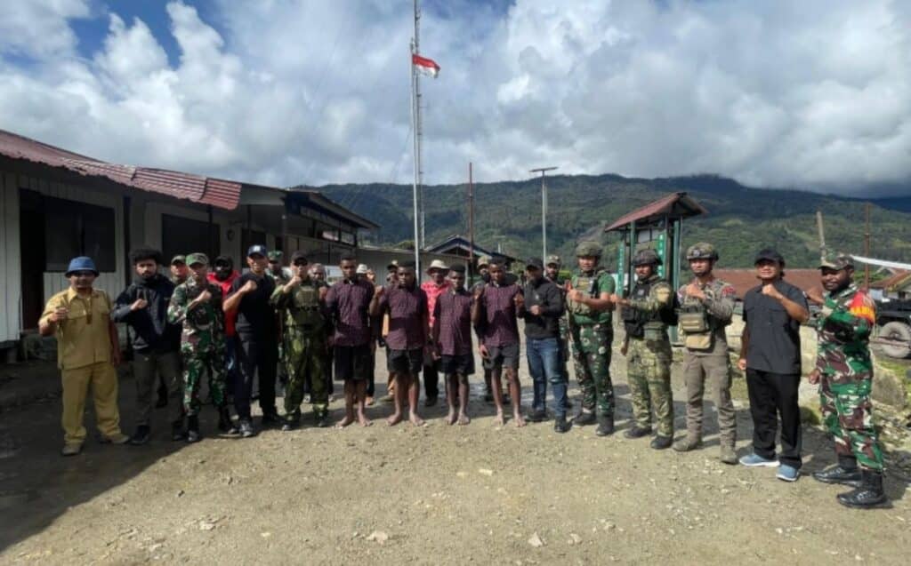 Empat Eks Anggota KKB Kodap III Sinak Kembali ke NKRI, Tanda Harapan Baru bagi Papua