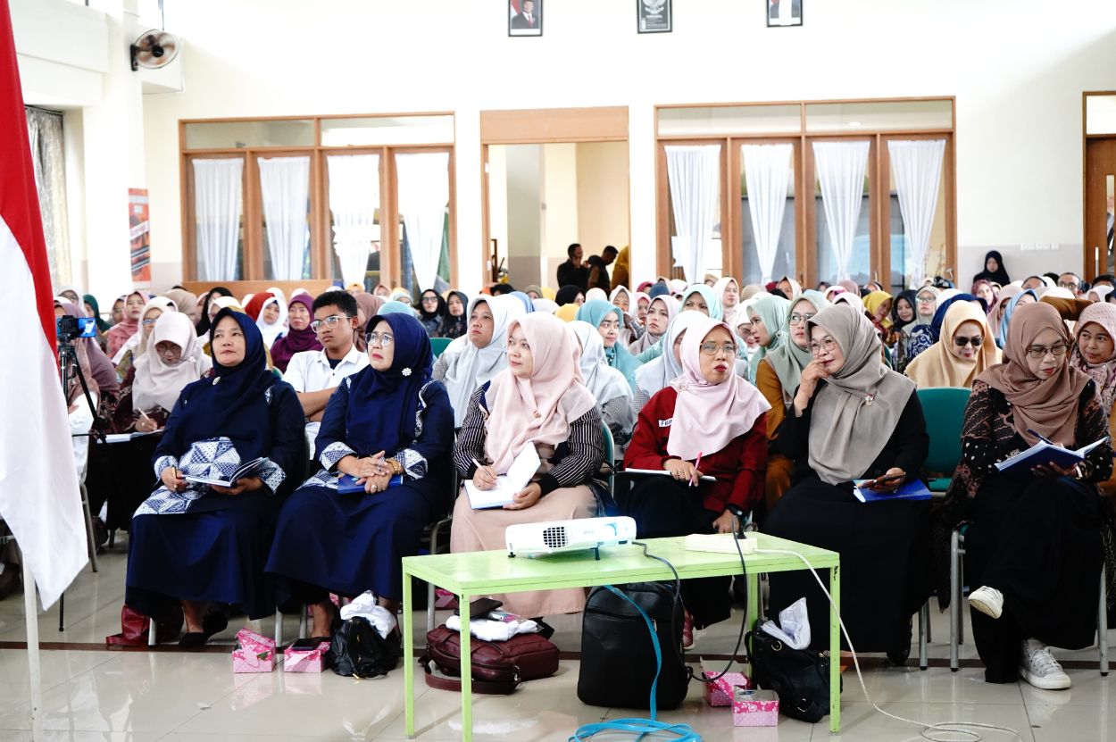 Bimbingan Teknis (Bimtek) Penguatan PAUD Holistik Integratif (HI)