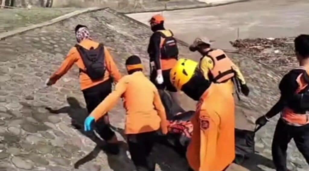 Enam Hari Dicari, Korban Terseret Arus Sungai Cilamatan Subang Ditemukan Meninggal Dunia