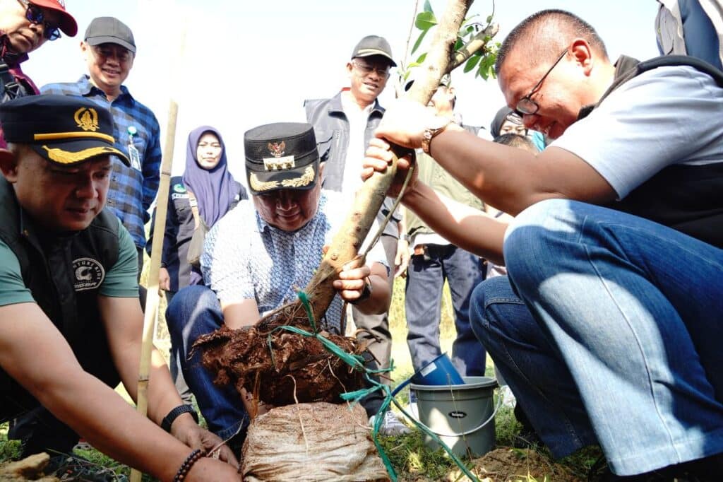 Bupati Garut Ajak Masyarakat Jaga Lingkungan Melalui Gerakan Leuweung Hejo