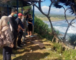 3 Mahasiswa Ikopin Terseret Ombak di Pantai Puncak Guha Garut, 2 Masih Hilang