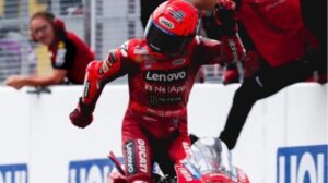 Pacu Jalur Mendunia: Selebrasi Marc Marquez Bawa Kesenian Riau ke Panggung Global