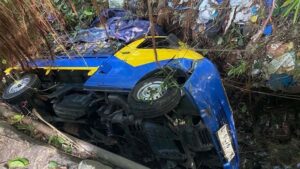 Dikabarkan Angker Mobil Angkut Elektronik Bertabrakan Kecebur Jurang di Jembatan Terusan Sulfat Malang