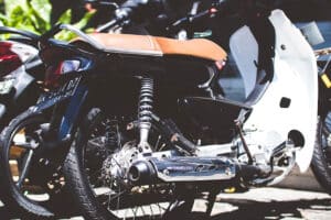 3 Cara Rawat Velg Ban Sepeda Motor agar Awet, Berkendara Makin Nyaman