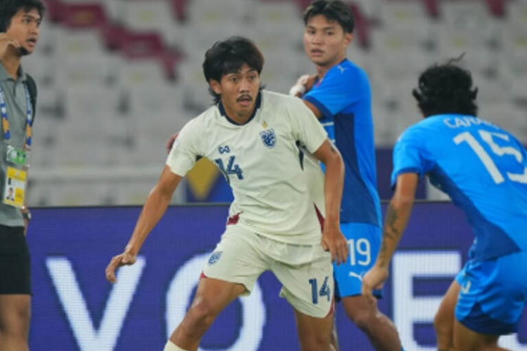 Thailand Bantai Filipina 5-1, Puncaki Klasemen Grup B 3 Thailand bantai Filipina 5-1.