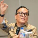 Komisi Pemberantasan Korupsi (KPK) tengah menelusuri aliran dana dalam kasus dugaan pemerasan terkait pengurusan sertifikasi Keselamatan dan Kesehatan Kerja (K3) di Kementerian Ketenagakerjaan (Kemenaker). Pihak-pihak yang disorot meliputi Menaker Yassierli, mantan Menaker 2019–2024 Ida Fauziyah, hingga staf khusus.