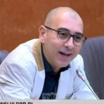 Profil Nasim Khan, Anggota DPR RI yang Viral Usulkan Gerbong Khusus Merokok di Kereta