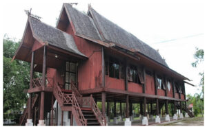 Rumah Betang: Benteng Tradisional Masyarakat Pedalaman Kalimantan