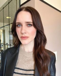 Profil Rachel Brosnahan, Sang Mrs. Maisel yang Kini Terbang ke Dunia Superman