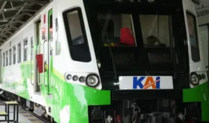 VIRAL Kereta Commuter Line Jenggala 471A Alami Rem Blong Bablas hingga Stasiun Sidoarjo, Penumpang Panik