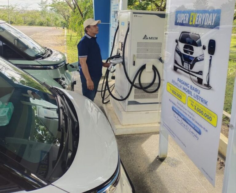 Jakarta Kasih ‘Karpet Merah’, Mobil Listrik Tetap Bebas Ganjil Genap dan Pajak, Ini Alasannya 3 mobil bebas pajak