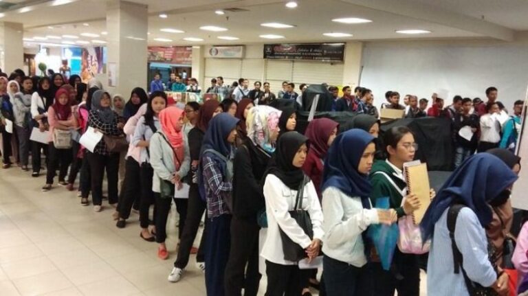 Memasukkan Puluhan Lamaran Tak Satupun yang Nyantol, Kondisi Lowongan Kerja RI Lampu Kuning 3 Pengangguran di Kalsel