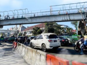 Dulu Ramai Dilintasi, Kini JPO Paledang Resmi Ditutup Oleh Pemkot Bogor