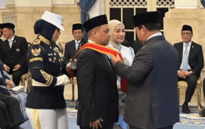 Presiden Prabowo Anugerahkan Bintang Mahaputera Utama kepada Pengusaha Kalsel Haji Isam