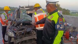 Detik-detik Kecelakaan Mengerikan di Tol Jombang-Mojokerto Tewaskan Warga Surakarta, Bekasi dan Salatiga