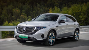 Performa Mercedes EQC 350: SUV Listrik Mewah dengan Tenaga Impresif