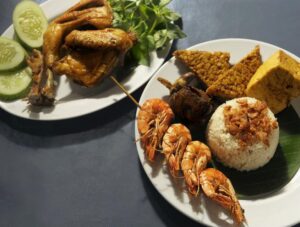 Nasi Uduk Ini Bikin Orang Rela Antre 2 Jam! Apa Rahasianya? Temukan di KTD 2025!