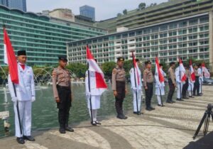 Jelang HUT RI ke-80, Bundaran HI Berhenti Sejenak Demi Indonesia Raya