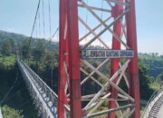 Jembatan Gantung Girpasang: Wisata Alam Ikonik Klaten dengan Pemandangan Gunung Merapi