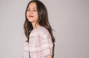 Mengenal Adhisty Zara mantan Member JKT48 yang Juga Cucu Acil Bimbo