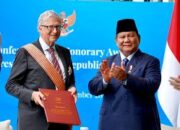 Prabowo Anugerahkan Bintang Jasa Utama kepada Bill Gates atas Kontribusi Besar bagi Indonesia
