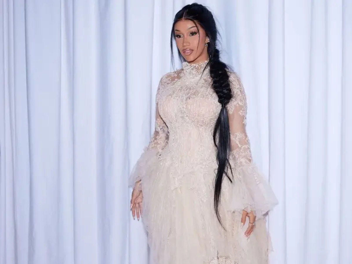 Cardi B umumkan kehamilan