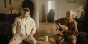 Kolaborasi Legendaris: Ebiet G. Ade dan Iwan Fals Hadirkan Versi Baru ‘Titip Rindu Buat Ayah’ yang Menyentuh Hati