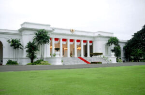 Biro Pers Istana Minta Maaf dan Kembalikan ID Liputan Wartawan CNN