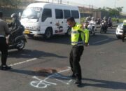 Pelajaran Buat Anda! Diduga Mengantuk Seorang Mahasiswa Sidoarjo Tewas Tabrak Bak Truk